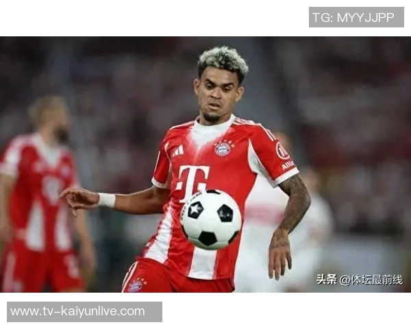 迪亚斯表现亮眼本场贡献1球2次成功过人评分高达74